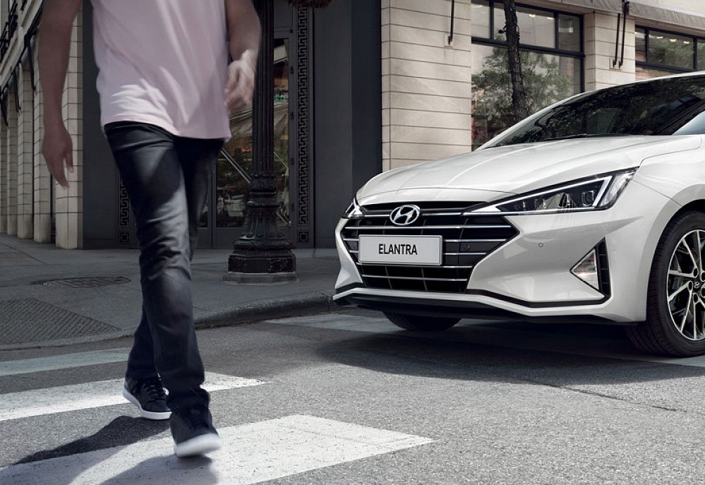 Hyundai Elantra New - фото 3