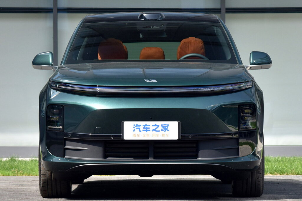 Lixiang L6 - фото 2