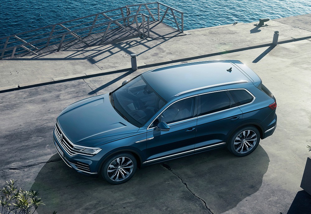 Volkswagen Touareg - фото 7