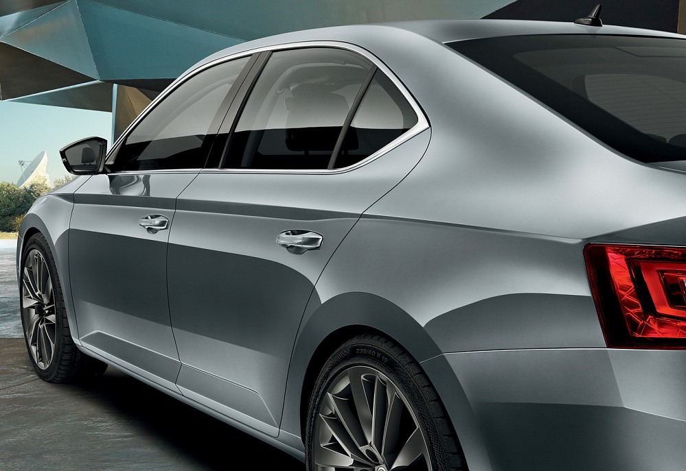 Skoda Superb - фото 7