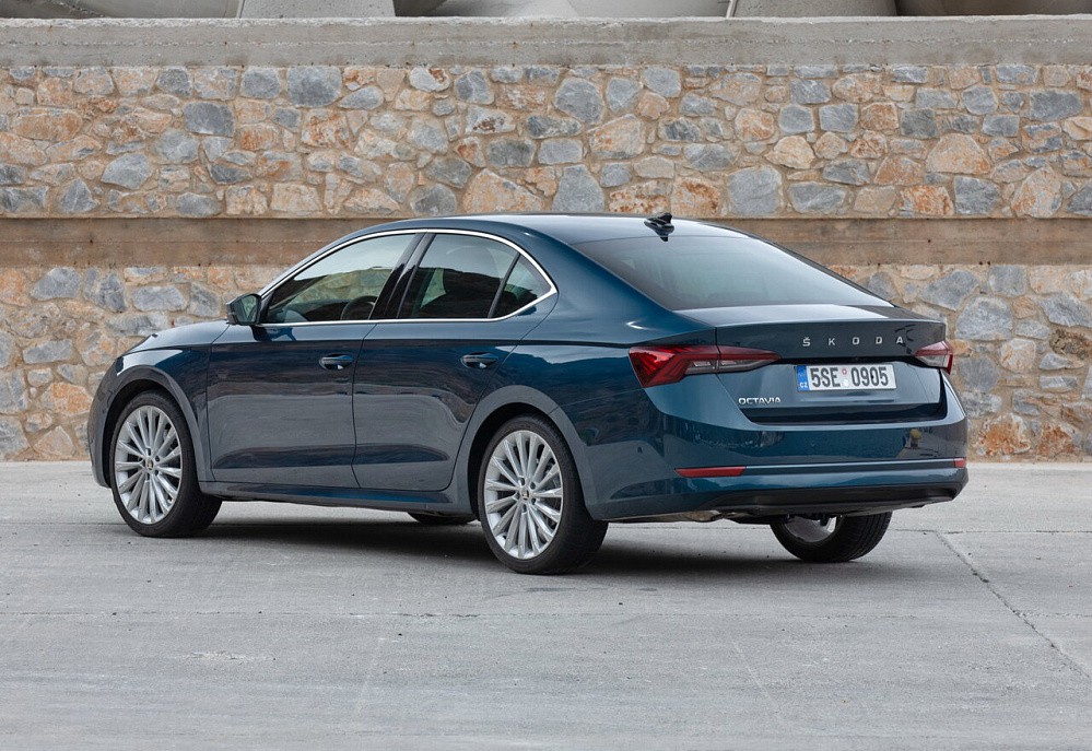 Skoda Octavia - фото 2