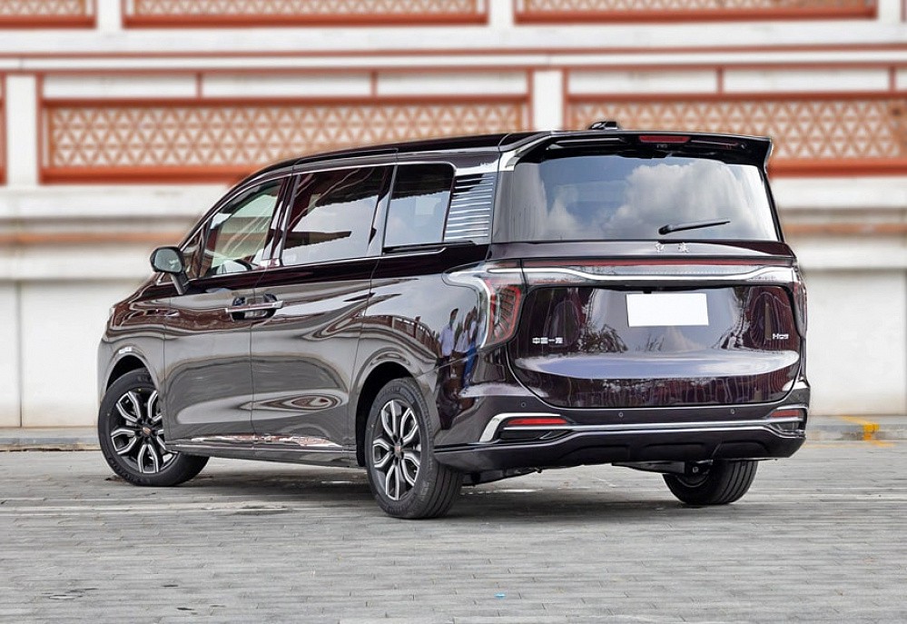 Hongqi HQ9 - фото 2