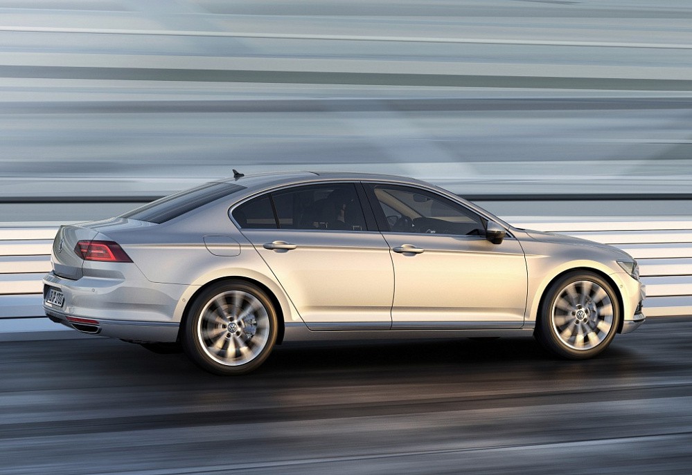 Volkswagen Passat - фото 2