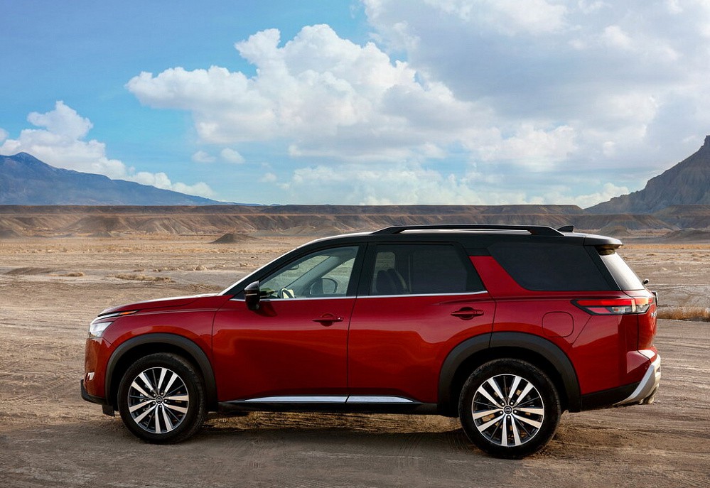 Nissan Pathfinder - фото 3