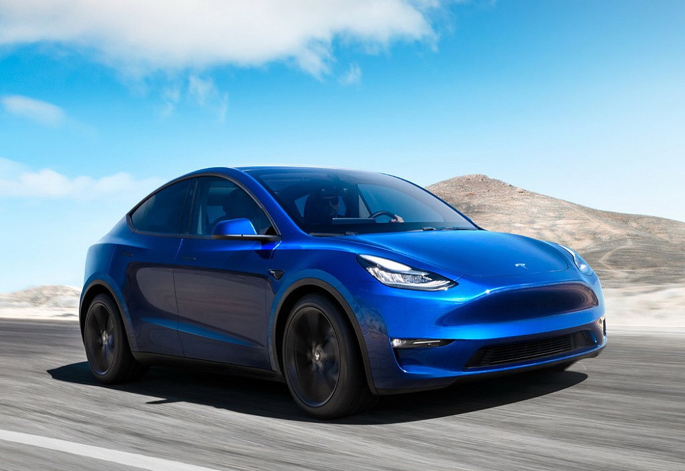 Tesla Model Y - фото 1