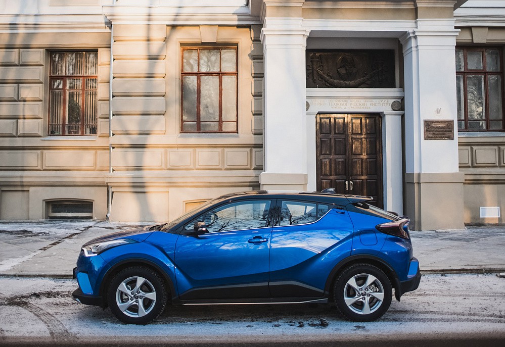 Toyota C-HR - фото 1