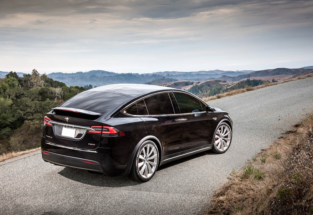 Tesla Model X - фото 7
