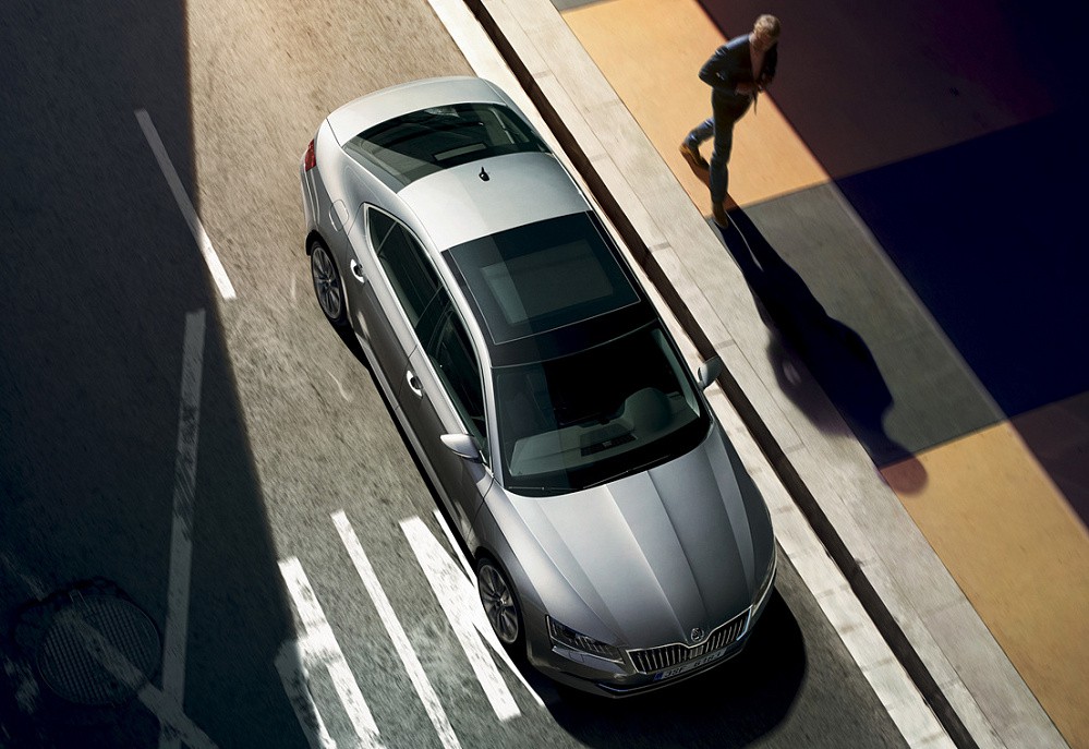 Skoda Superb - фото 1