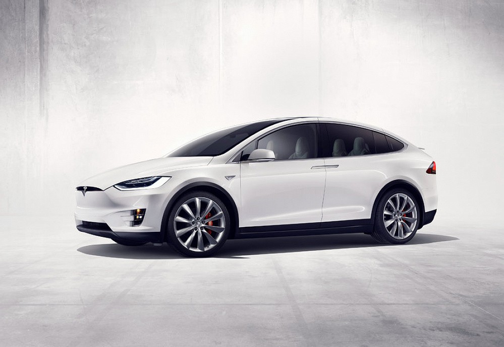 Tesla Model X - фото 3