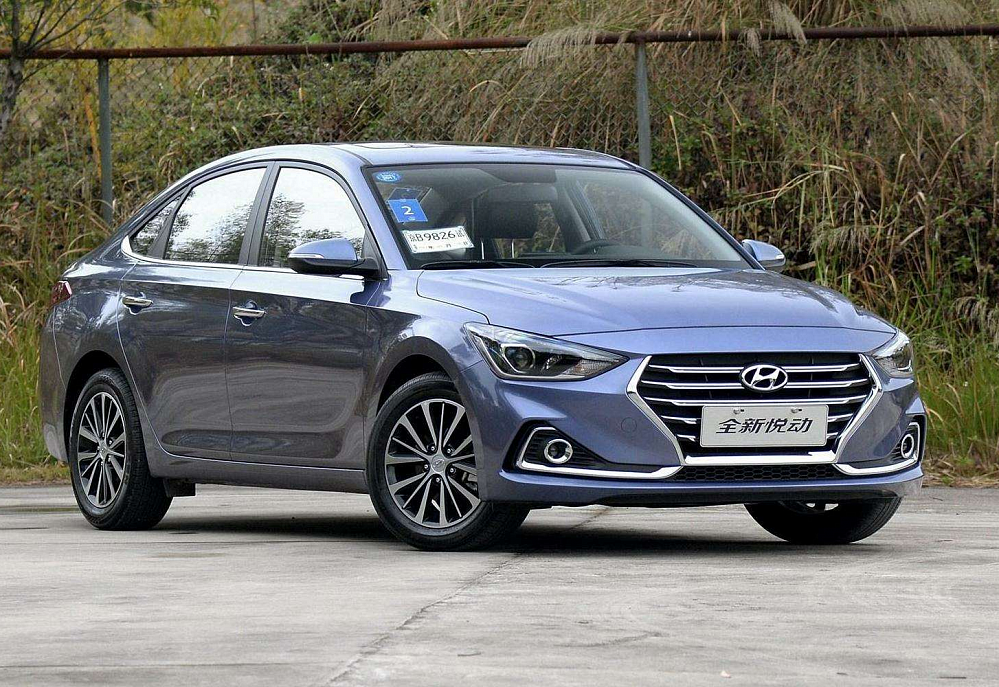 Hyundai Celesta - фото 1